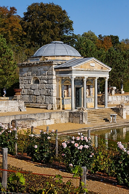 Chateau du Champ de Bataille-095